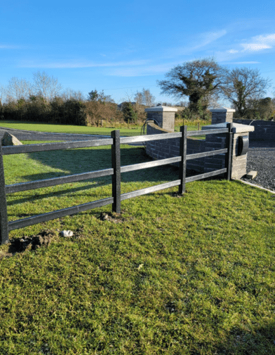 cost effective fencing for house long lifespan