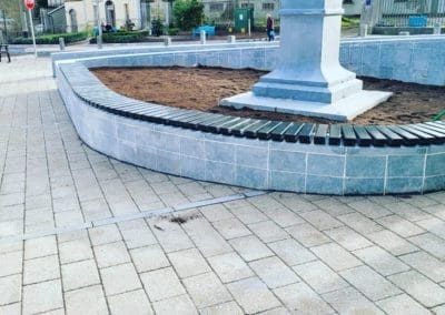 Curved black plastic bench - Recycled Plastic Products - Manufacturer NGP Next Generation Plastics